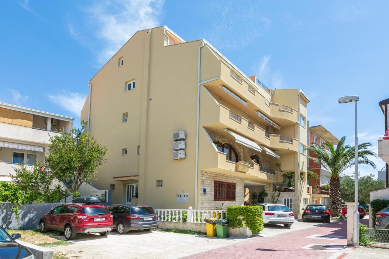 Apartments Barba Тучепи Экстерьер фото