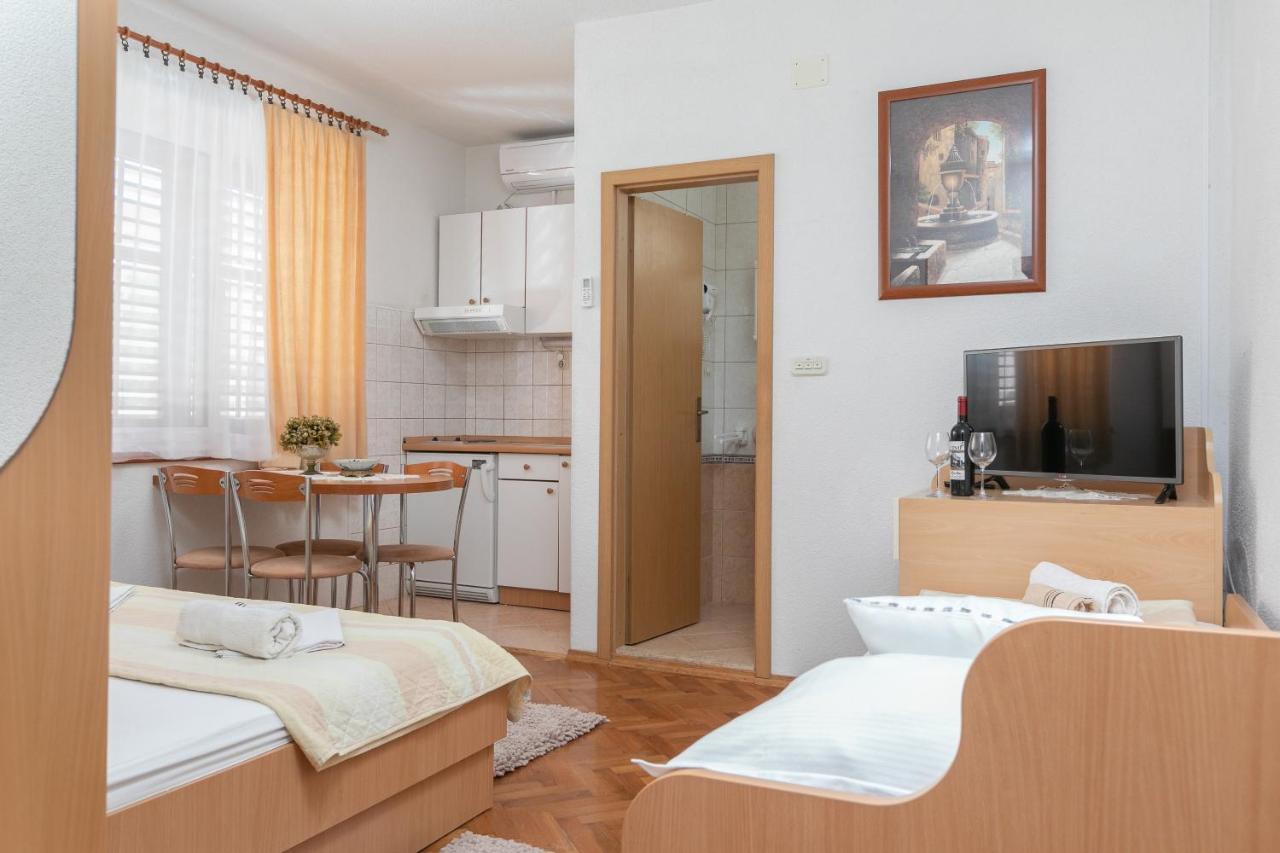 Apartments Barba Тучепи Экстерьер фото